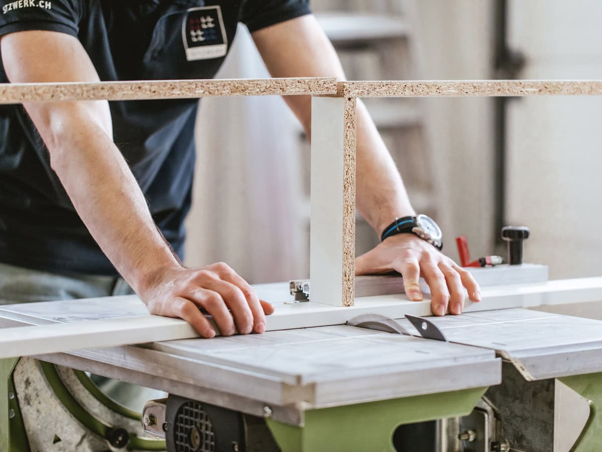 StÃ¼hle Reparatur, Sitzwerk AG